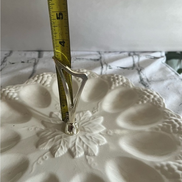 California Pottery Egg Plate Retro Handle Scalloped Edge Ornate Grape Pattern - Picture 8 of 15